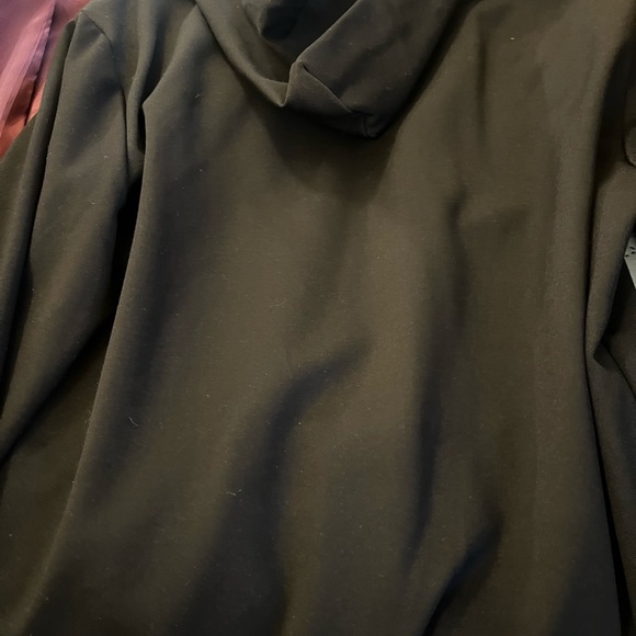 Preowned Versace size XXL fits like a large Black Hoodie with Gold Accents. 🇮🇹 - Picture 4 of 6